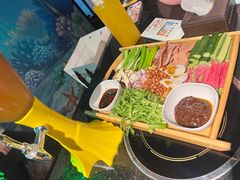 东北蘸酱菜-最先生·烧烤·火锅·音乐聚会餐厅(大悦城店)