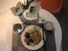 -白玉兰酒店(上海田子坊马当路地铁站店)