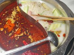 -佰人王串串香火锅(洋珠巷店)