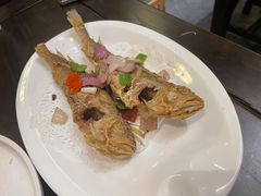 小黄鱼-聚汇三少·龙虾·中餐厅(莫邪路新天地店)