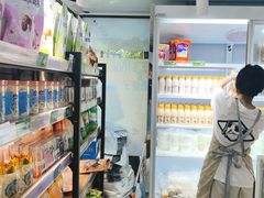 -正飞鲜奶(吐鲁番路店)