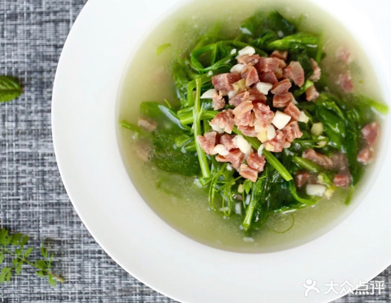 上汤豆苗你吃过，有腊肠的上汤豆苗你值得尝试