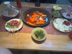 -赵美丽·重庆社区火锅·直营店(火车东站·中豪国际店)