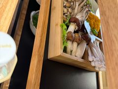 -廖掌柜·重庆鲜货火锅(上海首店)