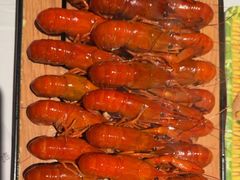 -肥肥虾庄·金牌油焖大虾(汉街SKP店)
