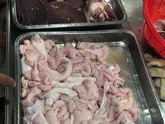 -标记美食新鲜猪杂(兴南大道店)