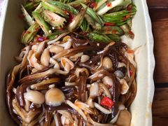 -汤锅大王(新平曹苏黄牛汤锅有限公司)