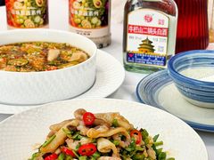 老虎菜拌八带-必点海鲜·海肠捞饭大王(滨江道店)