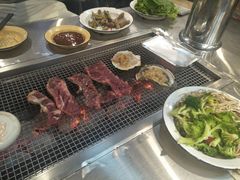 -马路牙子烧烤音乐酒馆(望京店)