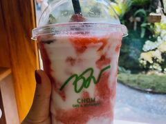 -Chom Cafe and Restaurant