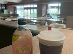 -上海虹桥中心爱琴海亚朵S酒店