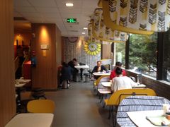 大堂-麦当劳(宝山大厦店)
