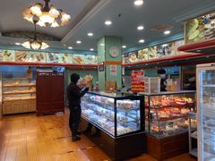 面包甜点陈列柜-新侨三宝乐面包店(崇文门店)