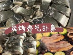 -围炉肉舍•炭烤活鳗•丹东海鲜烤肉(步行街店)