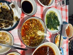 -洪霞餐馆·川菜·鲜货现炒(两江春城店)