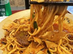 -方铲铲·成都板凳面(滨江银泰店)