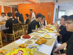 -玩坞轰趴馆·户外团建聚会主题生日派对馆(世豪广场店)