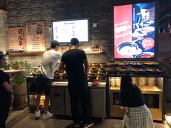 -老牌坊云南鱼豆花火锅(哈西万达店)