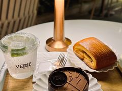 -VERIE BAKEHOUSE
