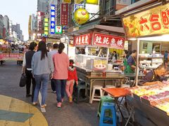 -六合夜市