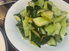 -虾弄弄海派小龙虾·牛羊蝎子火锅