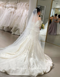 -艾米丽婚纱礼服