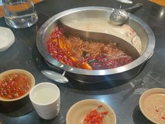 -辣莊重庆老火锅(威海高铁站韩乐坊店)