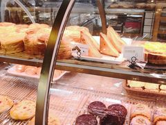 -昆明冠生园·蛋糕·面包(朗悦湾店)