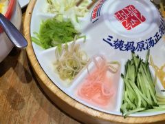 -怪噜范·老贵阳街头名小吃(鸿通城店)