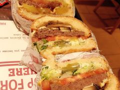 -The Habit Burger Grill 哈比特汉堡(复兴soho店)