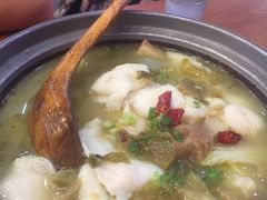 -周鱼小馆石锅酸菜鱼(活力汇店)