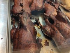 招牌狗撵鸭-狗撵鸭(泰山公寓店)