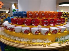 -m豆巧克力世界(上海世茂广场店)