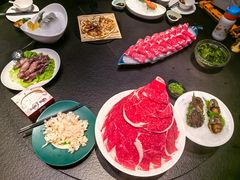 -海上明月海鲜火锅 鲜切牛肉