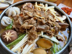 -百年石锅饭·朝鲜族传统民餐