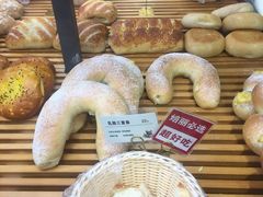 -焙丽拾光(麦凯乐直营店)