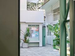 -NEA BAY咖啡馆