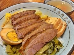 狮头牌鹅肉拼鹅肾饭-狮头牌卤味研究所·卤味饭(花城汇南区店)