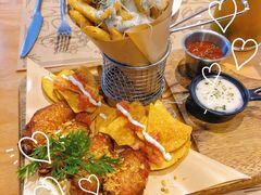 -Mark&Mars Restaurant