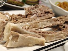 手抓羊肉-伊帆食府·青海地方特色美食