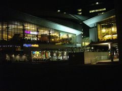 门面-东荟城名店仓