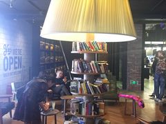 -CGV影城(滨江天街IMAX店)