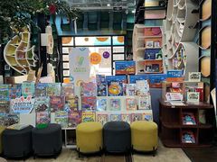 -钟书阁(松江泰晤士小镇店)