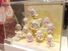 -泡泡玛特POPMART(黄岛新城吾悦店)