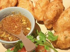 -大头虾越式风味餐厅(光明广场店)