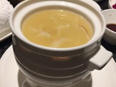 即位鱼翅-半岛翡丽海鲜自助餐厅(观风亭店)