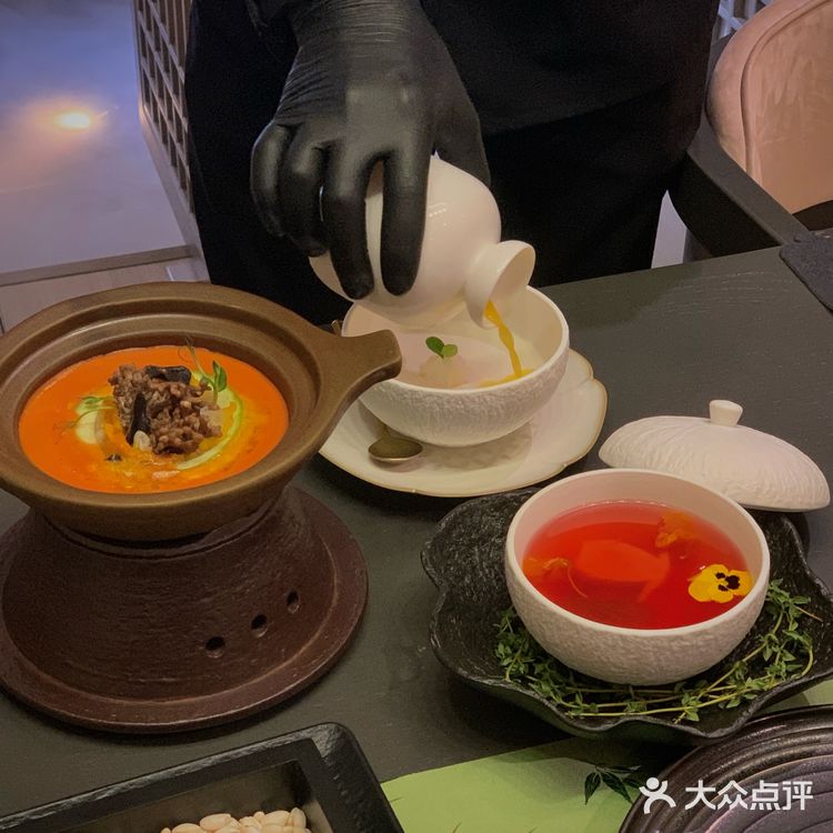 在杭州❗️这家店把每道菜都做成了艺术品🌸