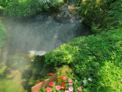 -Chom Cafe and Restaurant