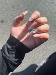 -丽心自助美甲美睫