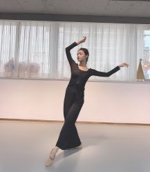 -深舞形体民族舞蹈工作室